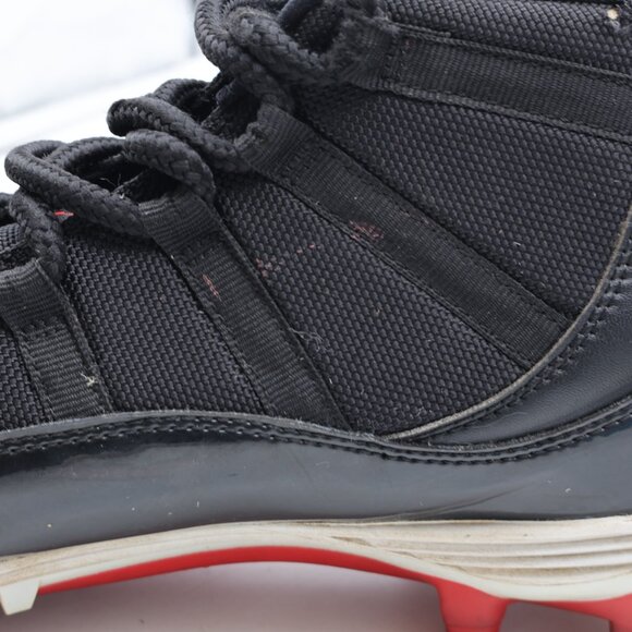 Nike Air Jordan 11 XI Men's Size 10.5 Retro Football Cleat Bred 2018 AO1561-010 - Picture 10 of 15